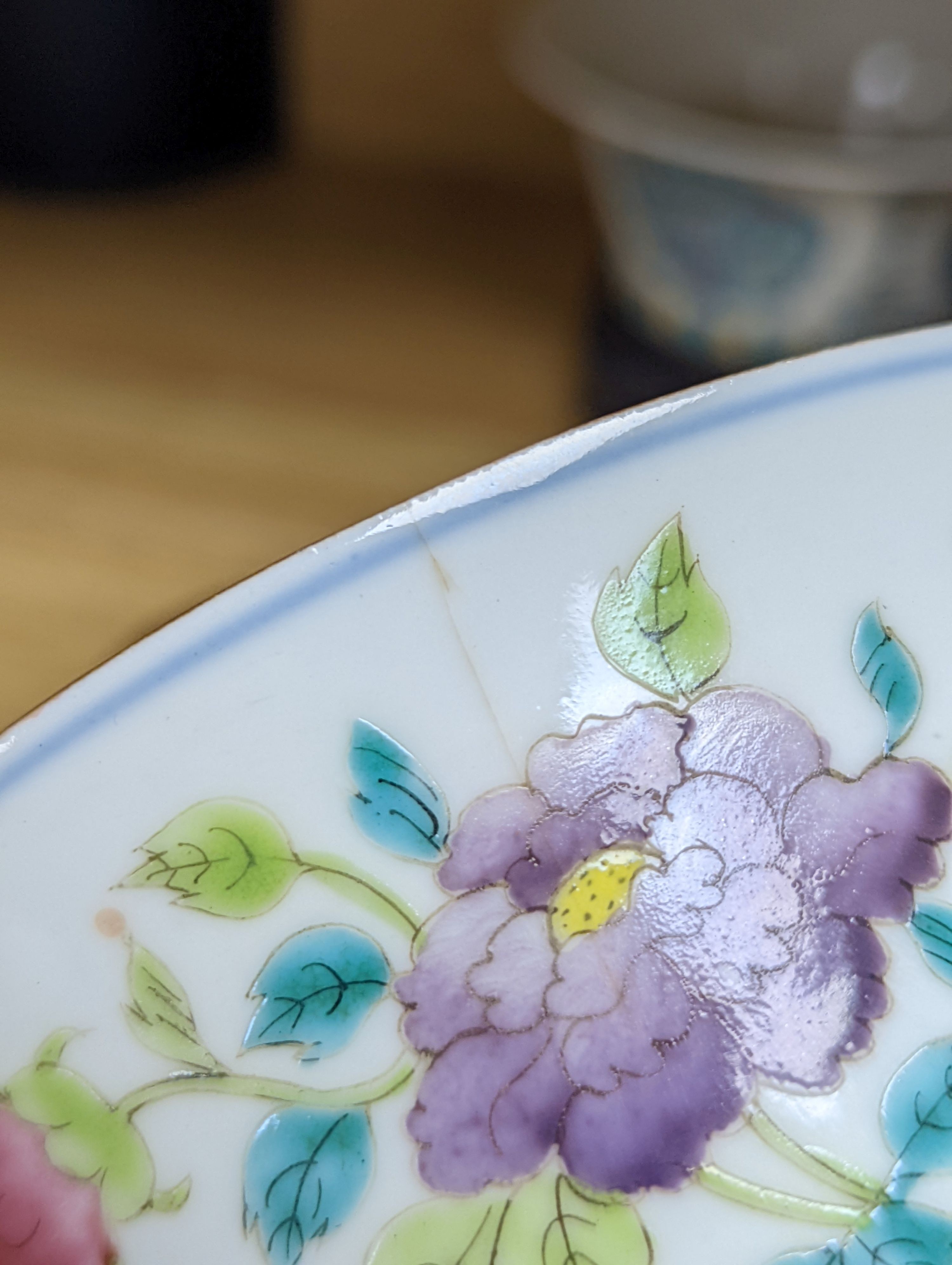 A group of Japanese porcelain tea wares and a rice bowl and cover